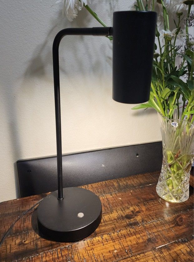 Dean LED Task Lamp