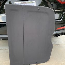 Maserati Levante Trunk Cover