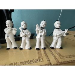 Chinese Ceramic Figurine Set Of Four
