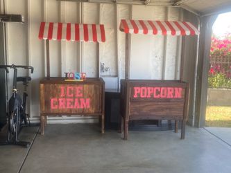 Tiki bar hut