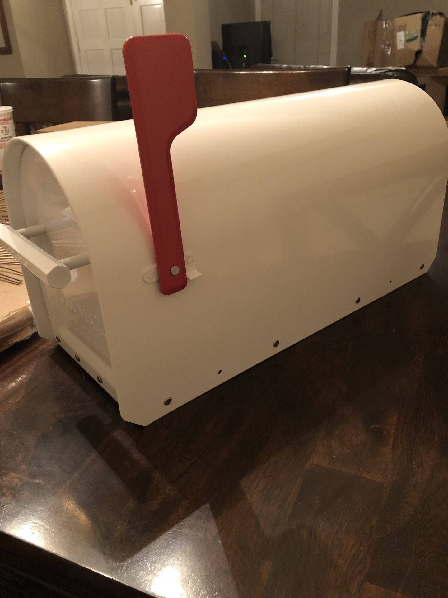 Stunning Heavy Duty Mailbox White w Red Diamond Plate inside