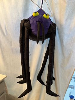 Halloween plush spider decoration