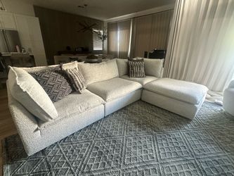 Like New - Living Spaces - High Performance Fabric Modular Sectional Sofa with Ottoman