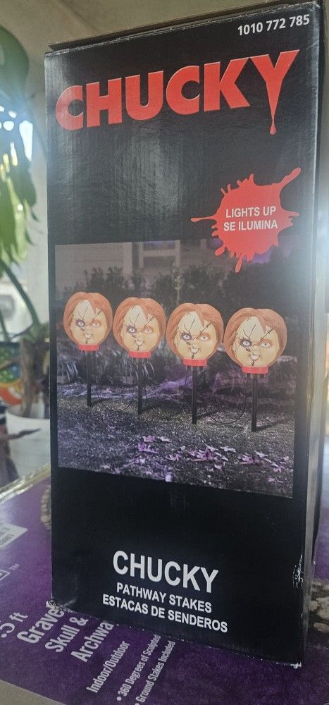Chucky Head Walkway Lights