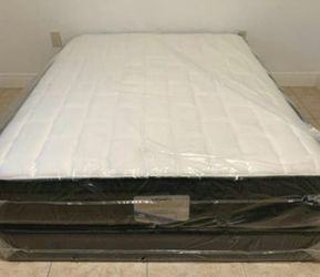 Full Size Mattress Pillow Top With Box Springs✅