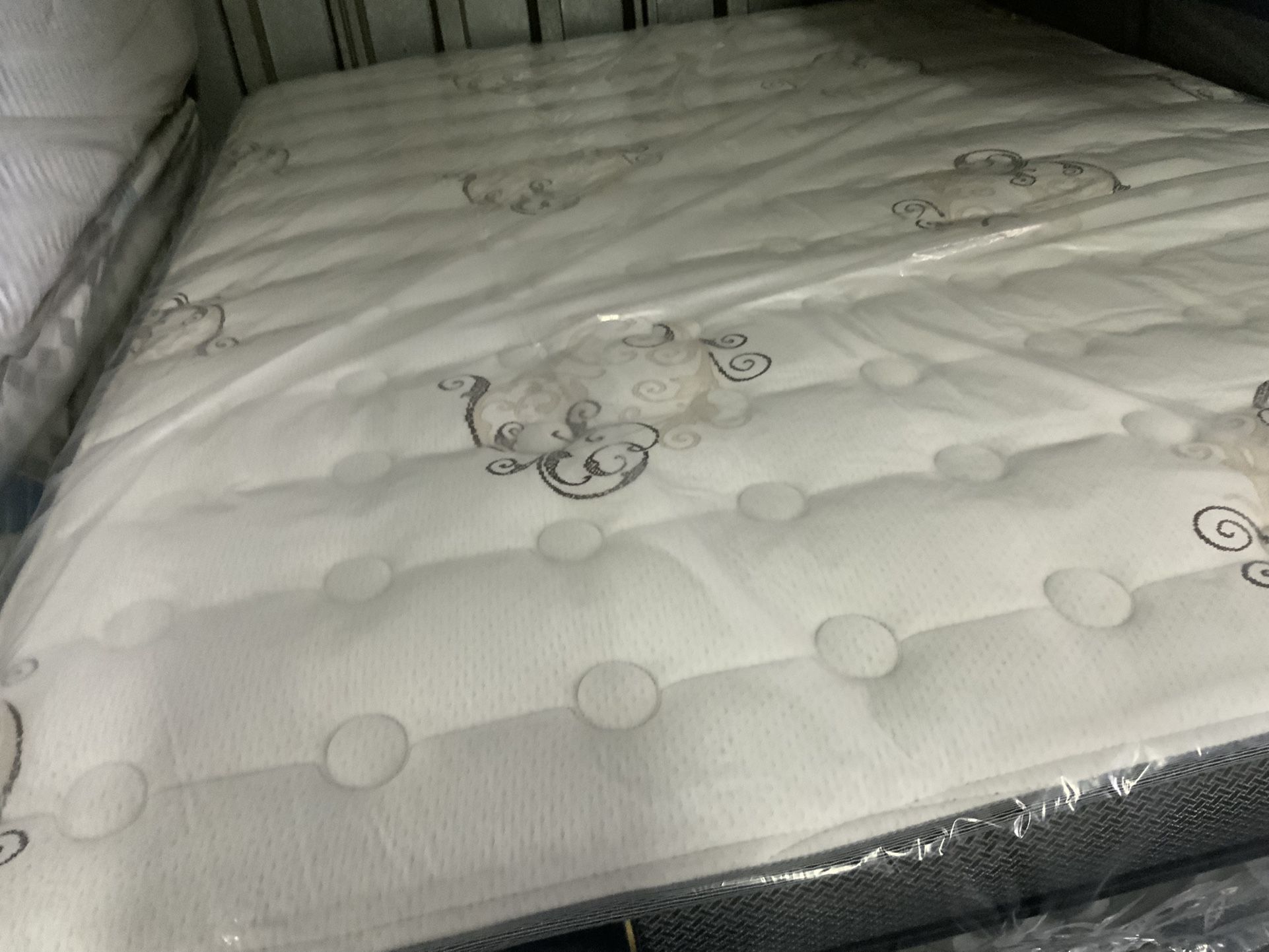 Brand New Pillow Top Queen Size Mattress And Box