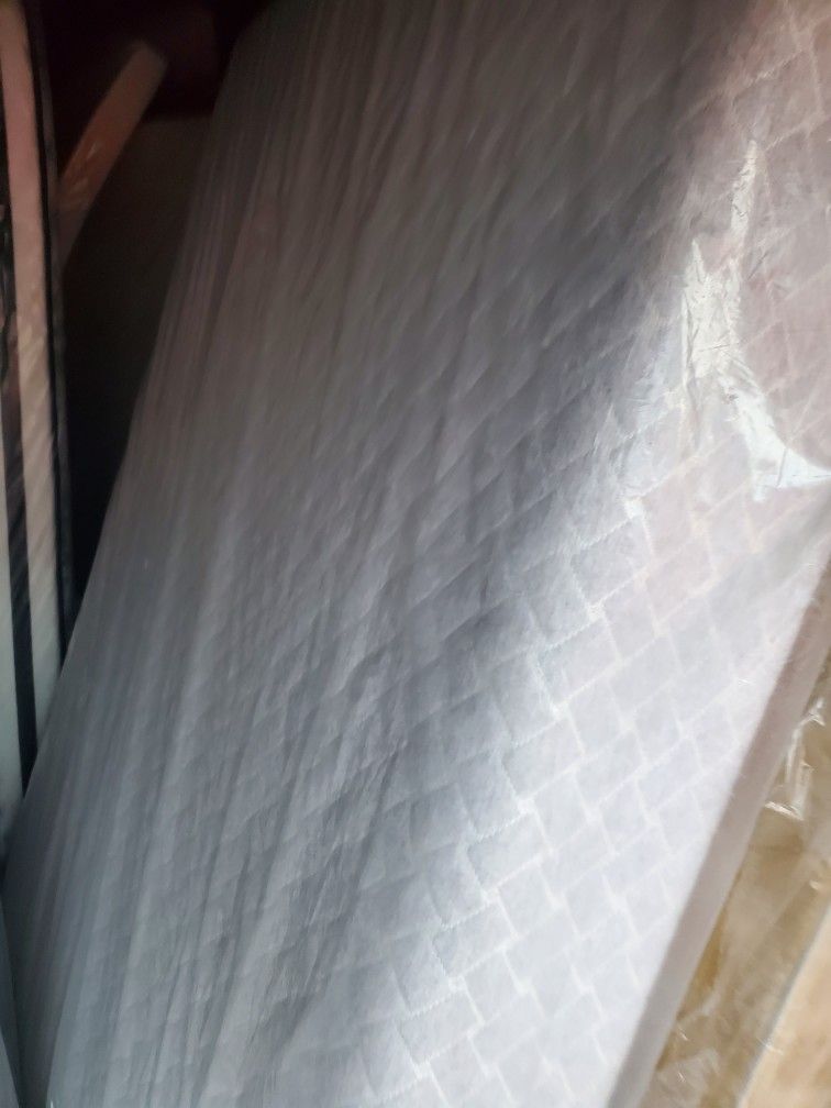 Queen Size Box Spring Can Deliver