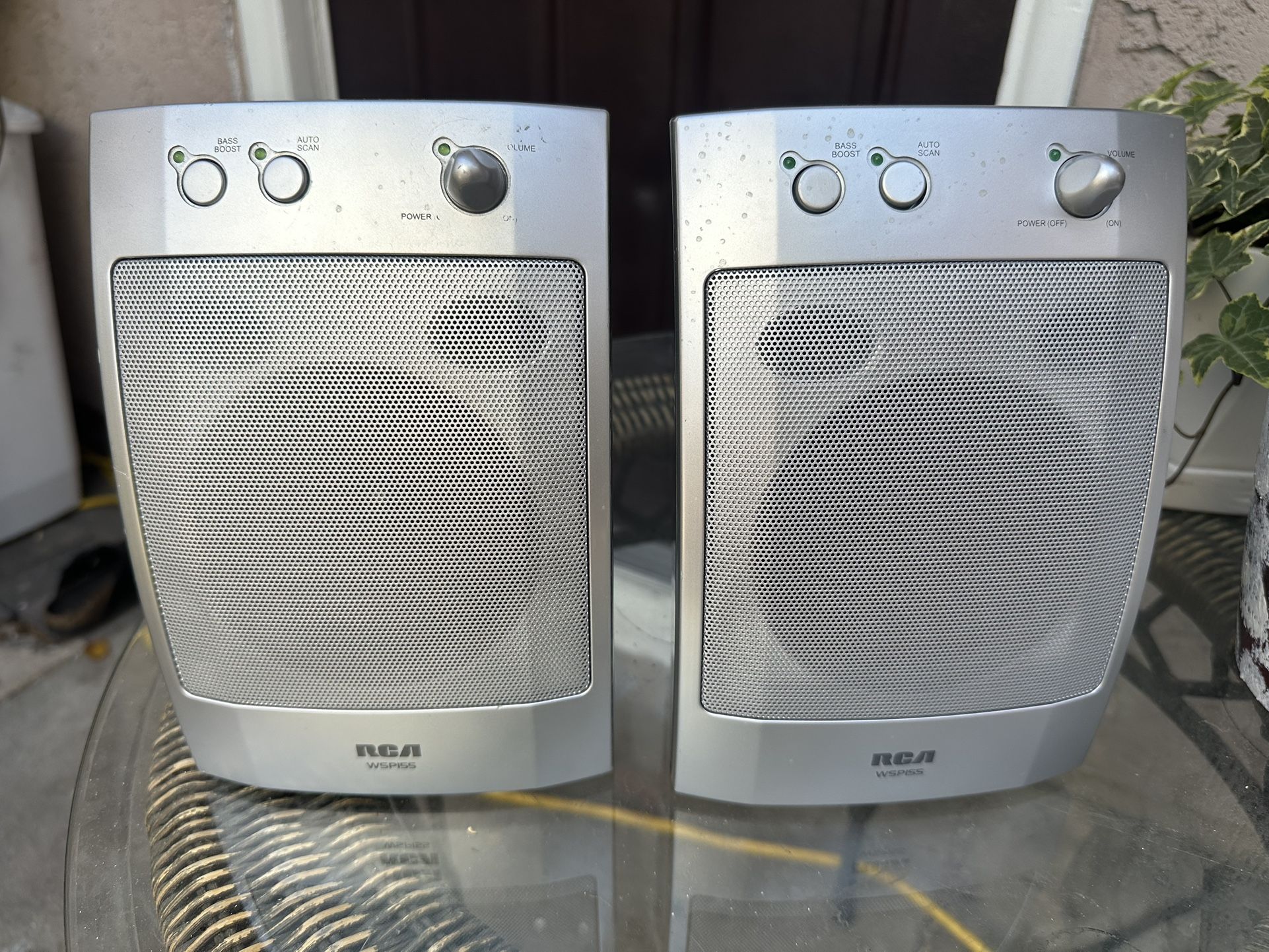 RCA 900 MHz Stereo Wireless Speaker System
