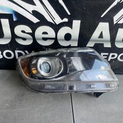Chevrolet Colorado Right Passenger Headlight Oem