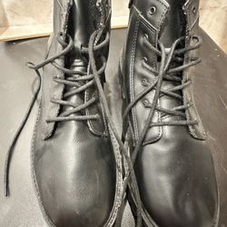 ZARA men’s Leather Boots 