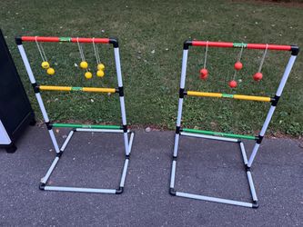 BlongoBall  Indoor/Outdoor Ladder Ball Game