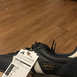 Japan exclusive adidas!