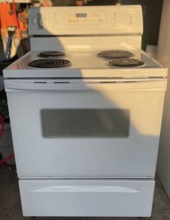 Whirlpool Oven white electric range