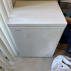 mini congelador usado pero sirve bien