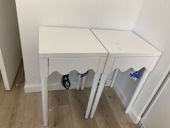 Night stands with power outlet
