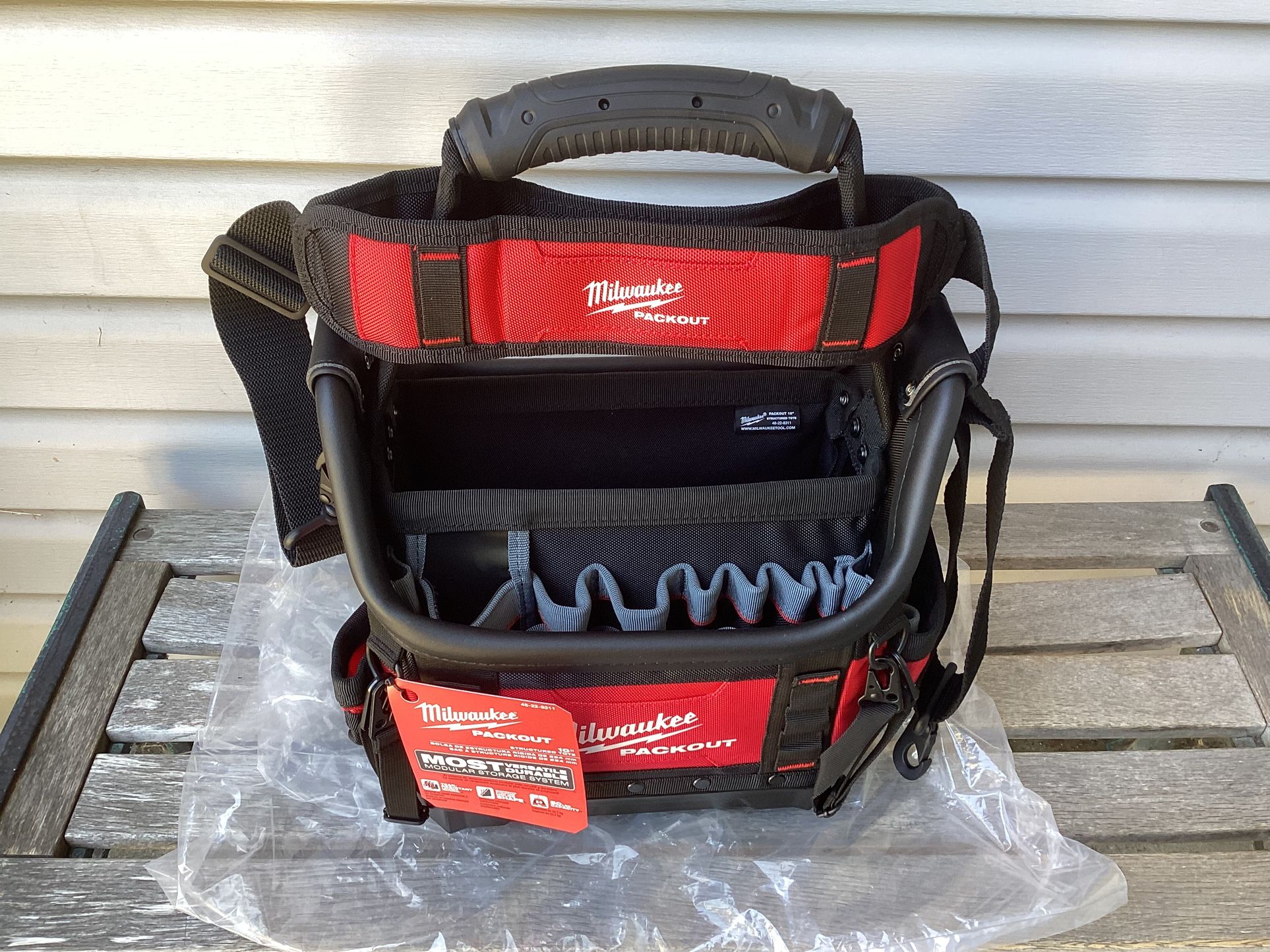 Milwaukee PACKOUT 10” Structured Tote.  Brand NEW.  NUEVO.