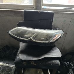 2016 2019 Chevy Cruz Driver Side Oem Halogen Headlight 