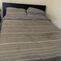 Queen Size Bedframe