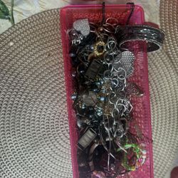 Mystery jewelry yard