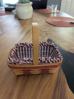 Longaberger Woven basket with Handle