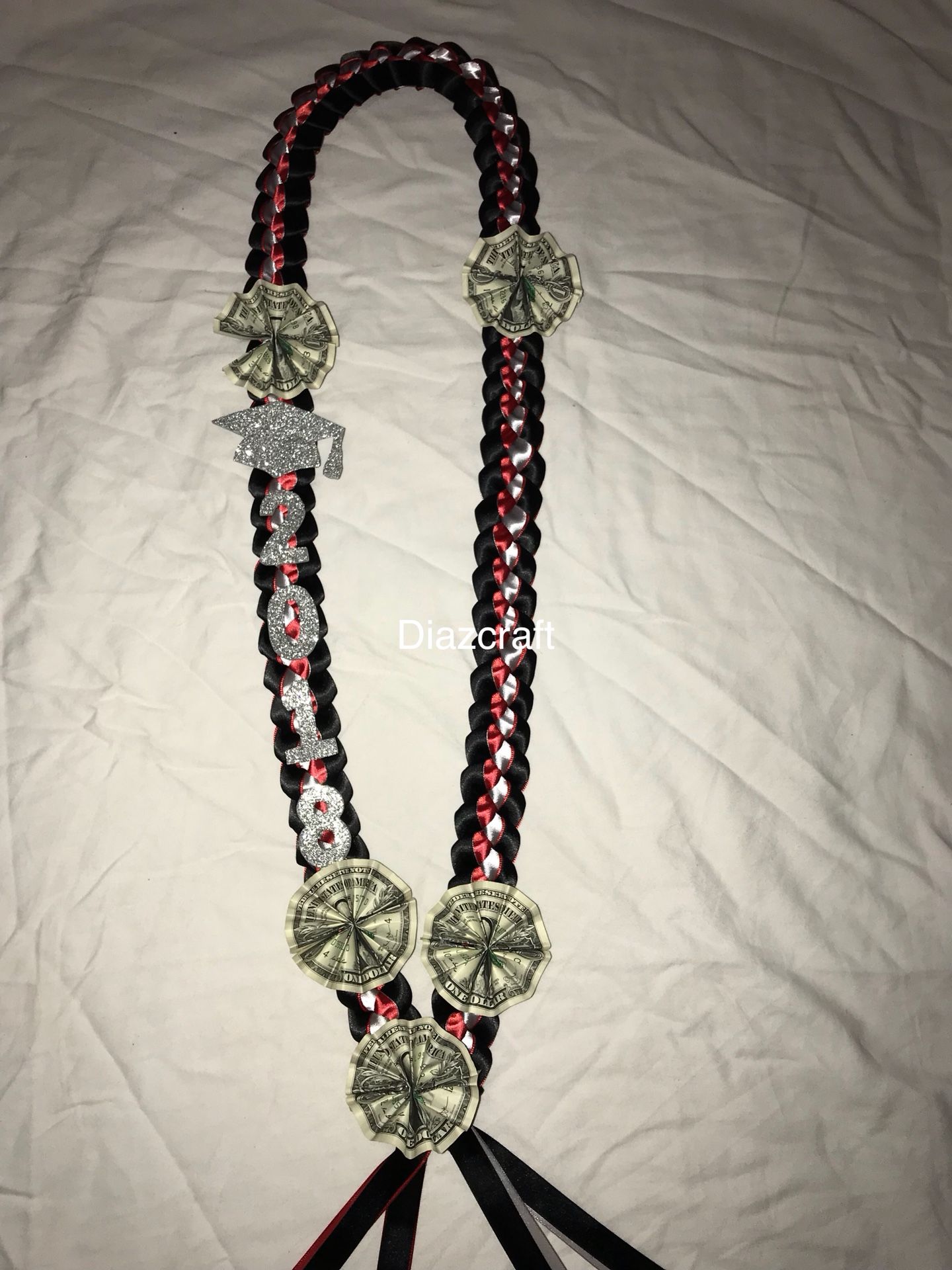Money custom graduation leis ( boy or girl ) any school grade ‼️