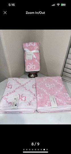 4-PIECE NWT LAURA ASHLEY PINK AND WHITE COQUETTE BOW DESIGN TOWEL SET