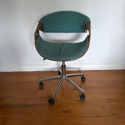 desk chair