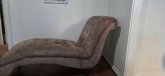 Lounge chair