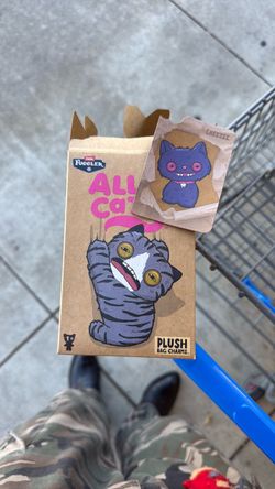 Fuggler alley cat keychain