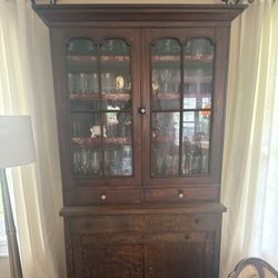 ANTIQUE SOLID WALNUT HUTCHCABINET