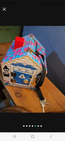 Melissa And DOUG Doorbell House
