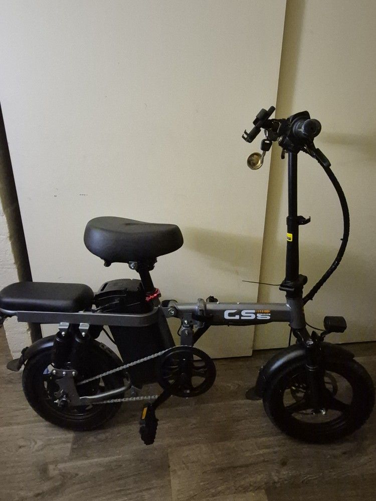 ***48V  E-SCOOTER**