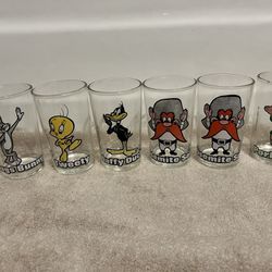 Vintage 6 Warner Brothers “Looney Tune” Jelly Jar Glasses