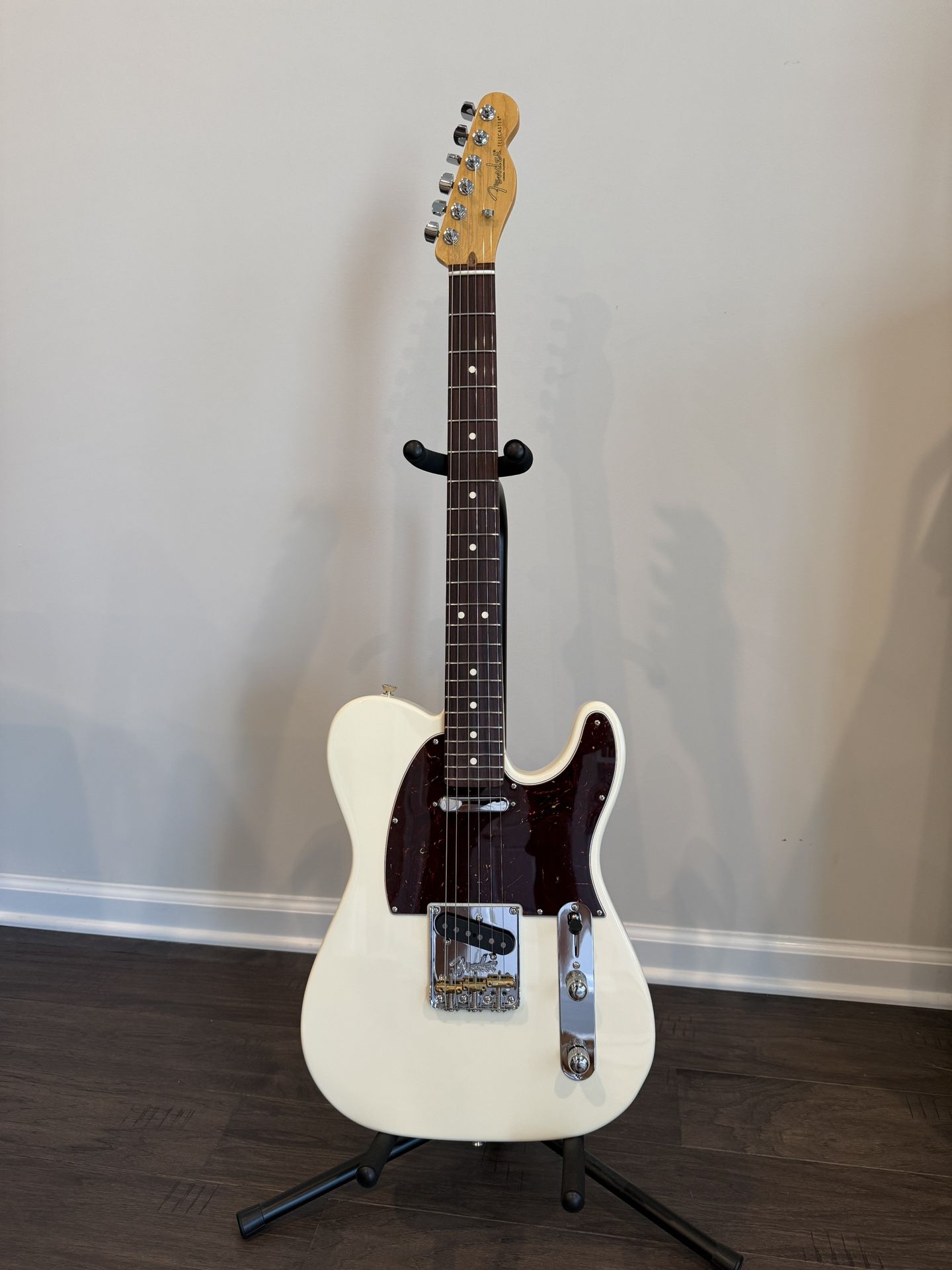 Fender American Professional II Telecaster with Rosewood Fretboard 2020 - Present - Olympic White