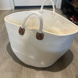 Hamper