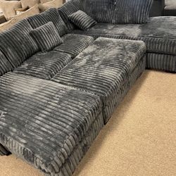 Stunning Cozy Chaise Sectional!