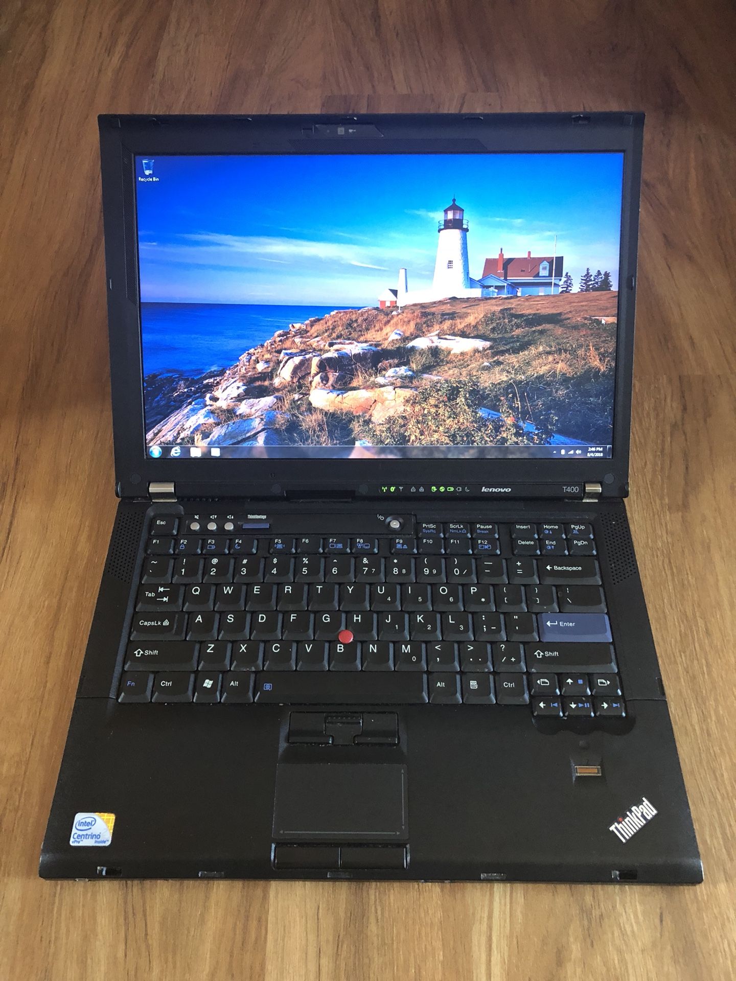 Lenovo Thinkpad T400 Windows 7 Pro Laptop with charger in Excellent Working condition!!!!!!!!!