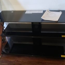 Z-line Designs TV Mount System