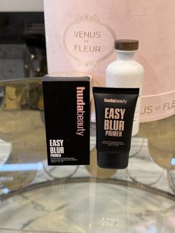 HUDA BEAUTY  Easy Blur Silicone-Free Smoothing & Pore-Minimizing Primer 🖤