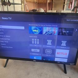 Smart TV With Control 