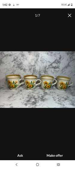 Set of 4 Stoneware Mugs with Yellow Floral Design