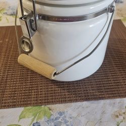 Bee House Ceramic Container