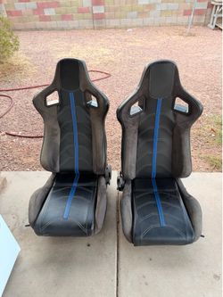 Two seats mustang