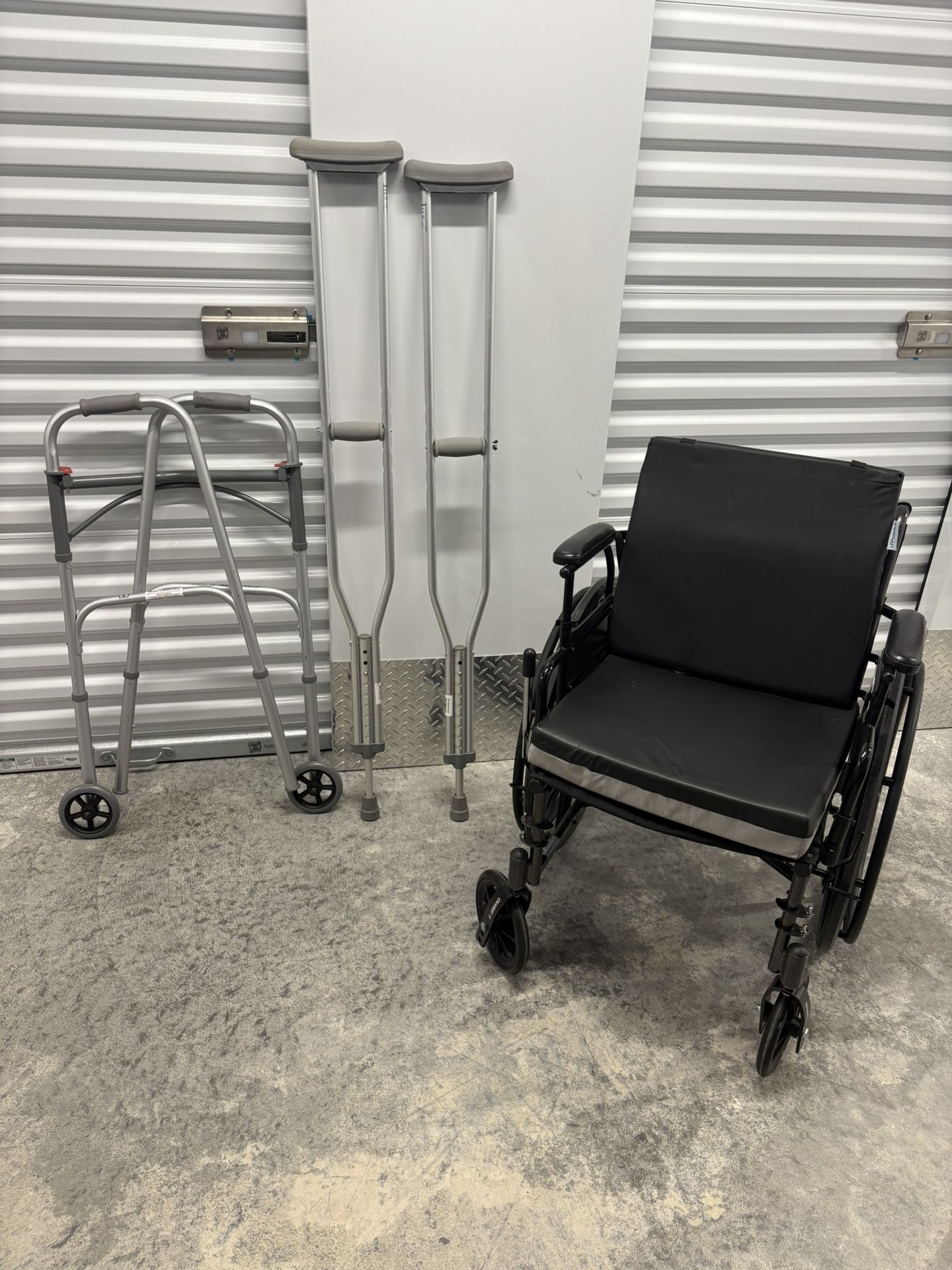 Wheelchair +walker+Crutches