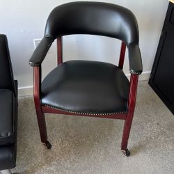 Chair With Wheels 