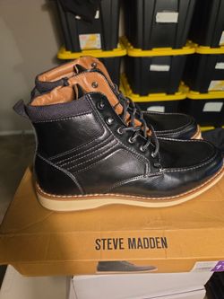 Steve Madden Lace Up Boots Size 11