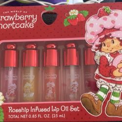 Strawberry Shortcake Lip Oil Set