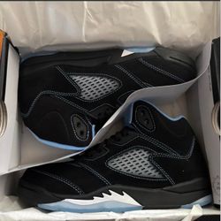 Air Jordan 5 Retro Black University Blue Sneakers