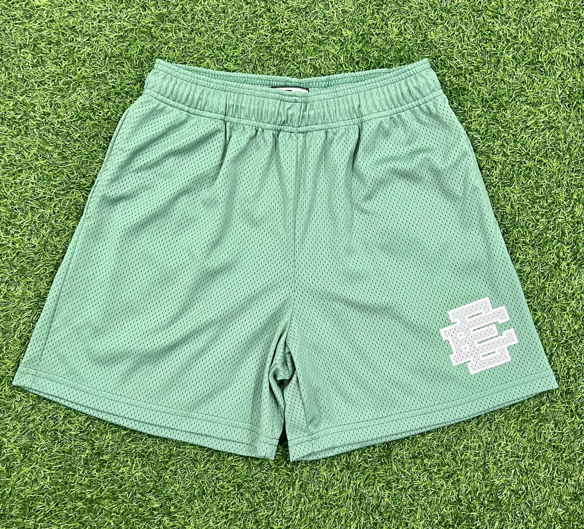 Eric Emanuel Green Basic Shorts size L