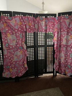 Barbie Full Bedskirt& curtains $3